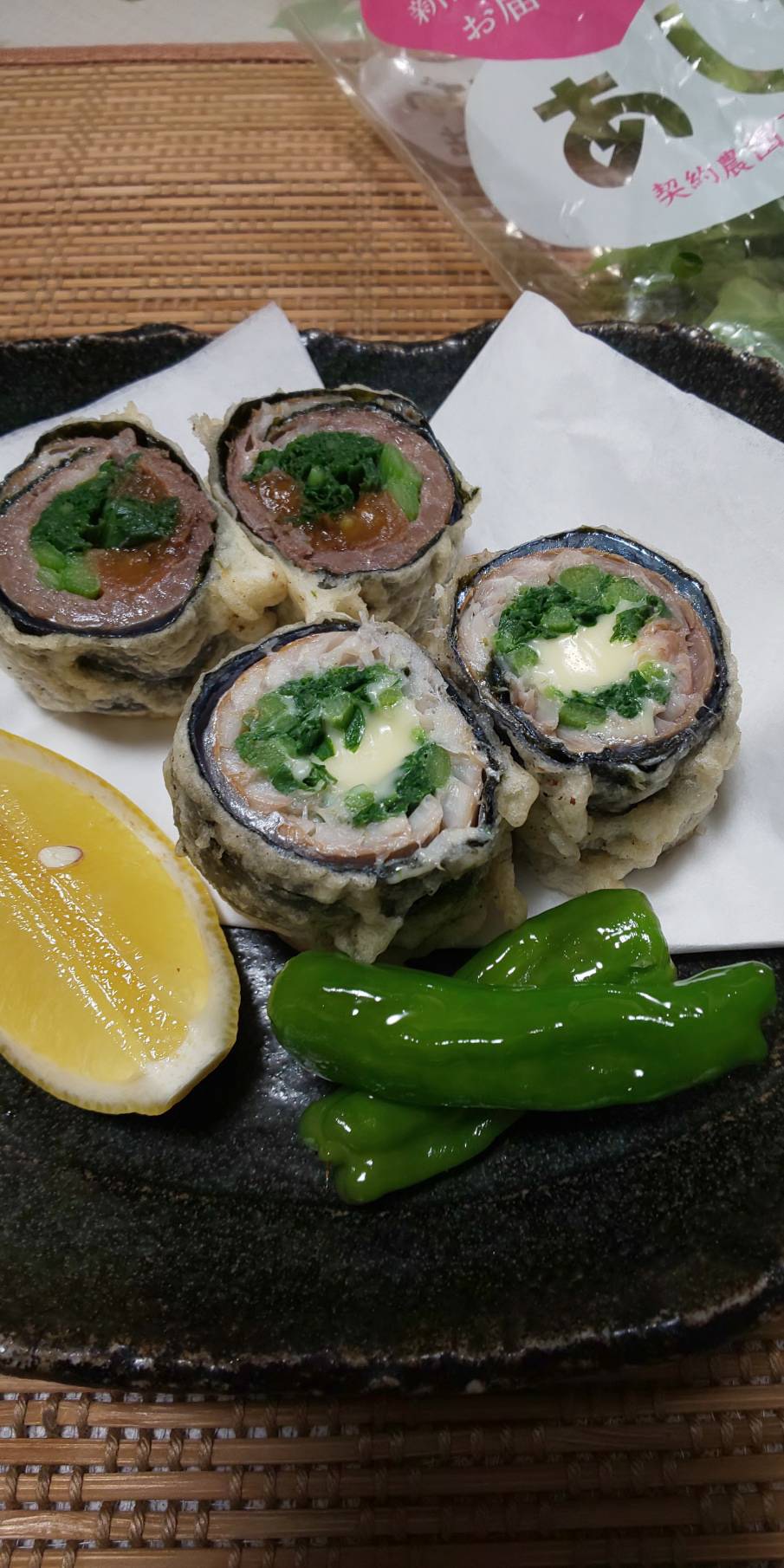 明日葉入りアジの2色揚げ