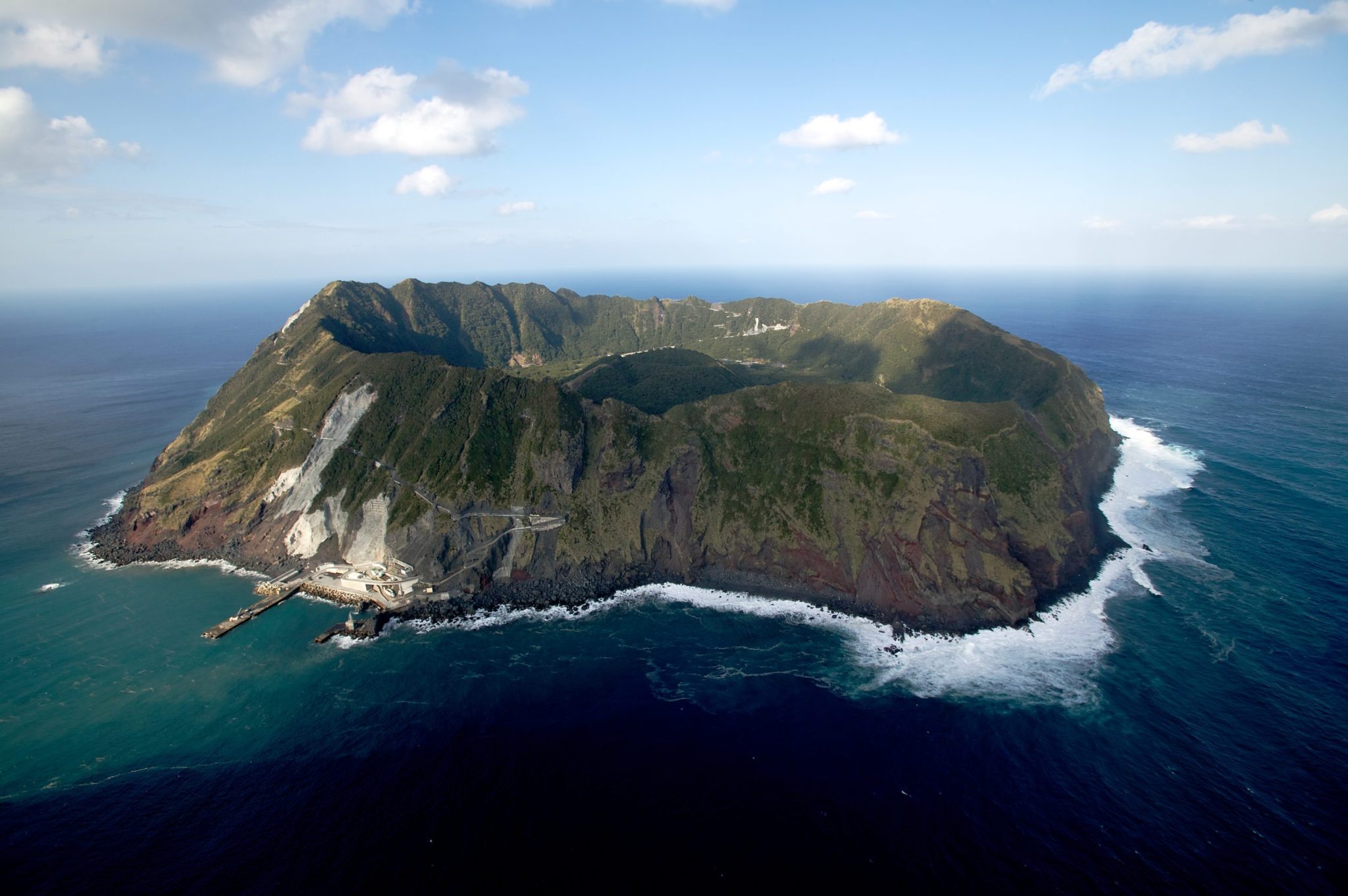 伊豆諸島・小笠原諸島の観光・特産品情報ガイド｜東京都島しょ振興公社公式サイト「東京愛らんど」